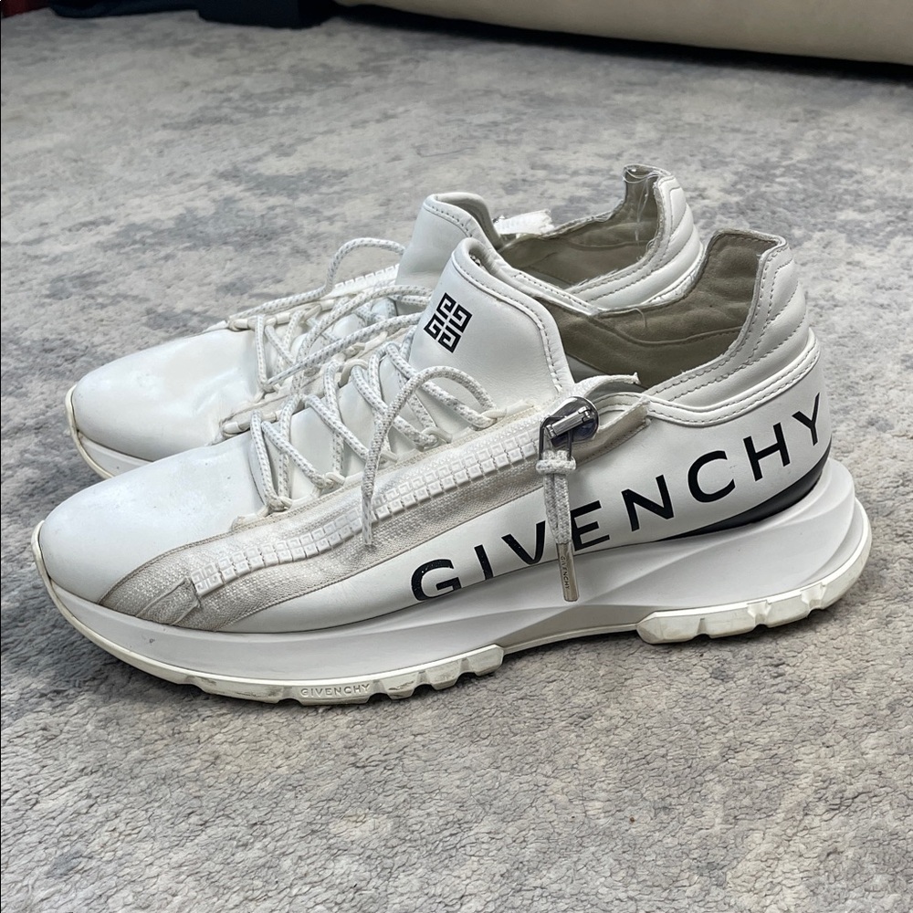 Givenchy Spectre Runner Sneakers In Leather With Zip White Sz 41